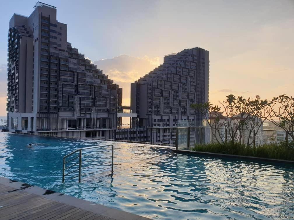 Imperio Residence By Myplace Малакка Экстерьер фото
